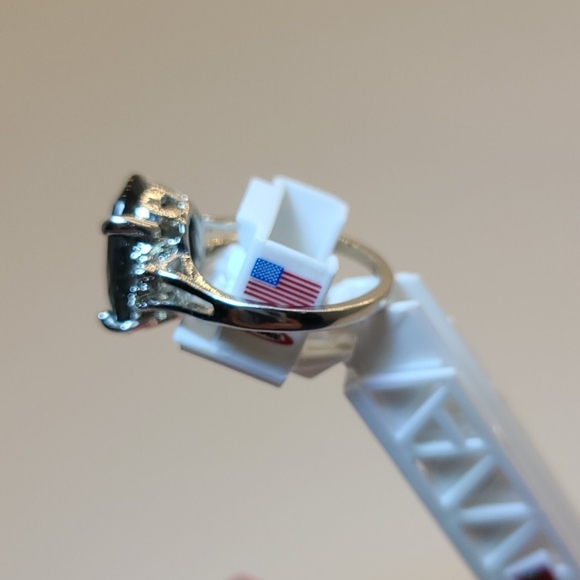 Silver ring - Picture 2 of 4